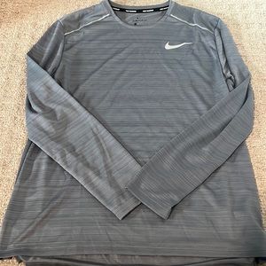 NWOT Grey Nike Running Long Sleeve